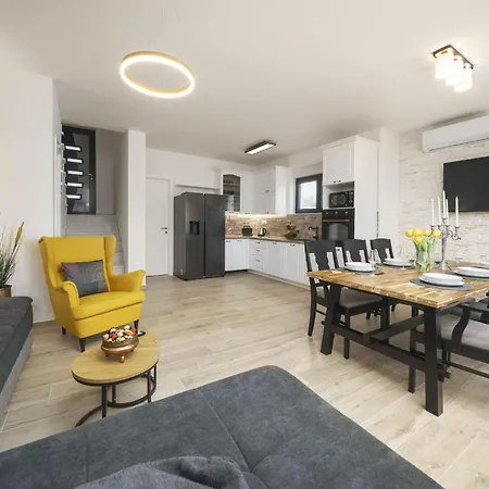 Villa Two Bedroom With Terrace And Swimping Pool