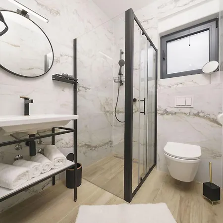 Two Bedroom With Terrace And Swimping Pool Vodice